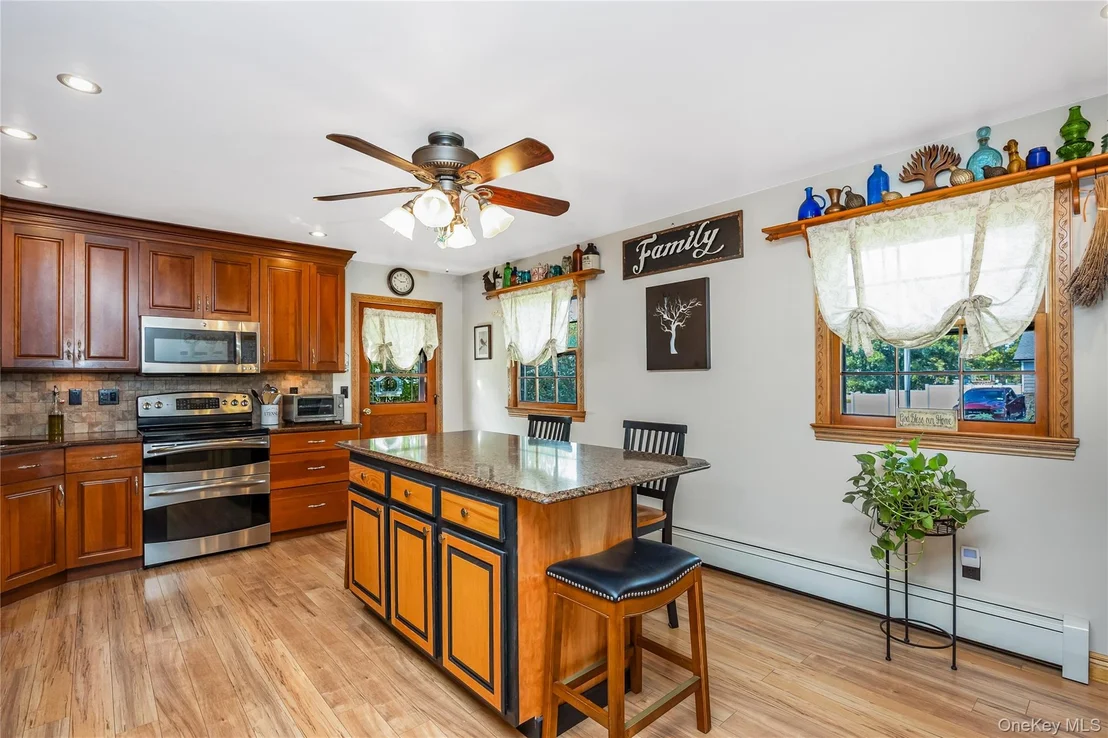 Photo of 60 Jaycox Avenue