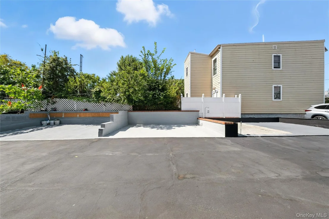 Photo of 5958 69th Place