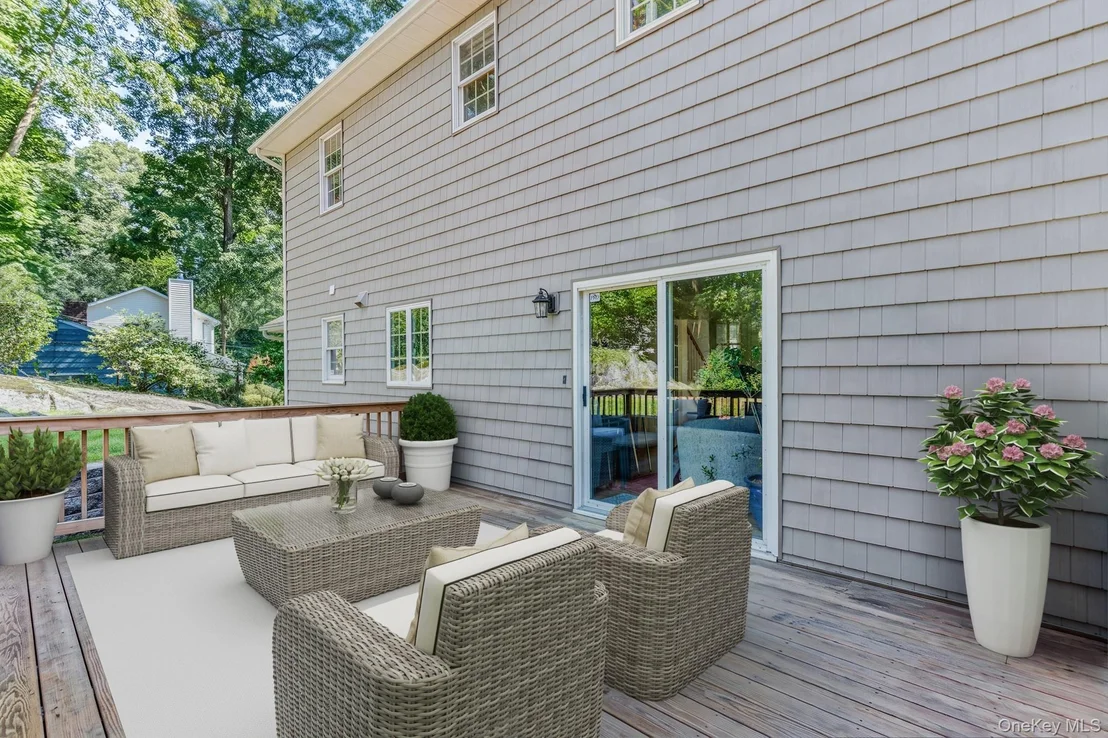 Photo of 105 Huntley Drive