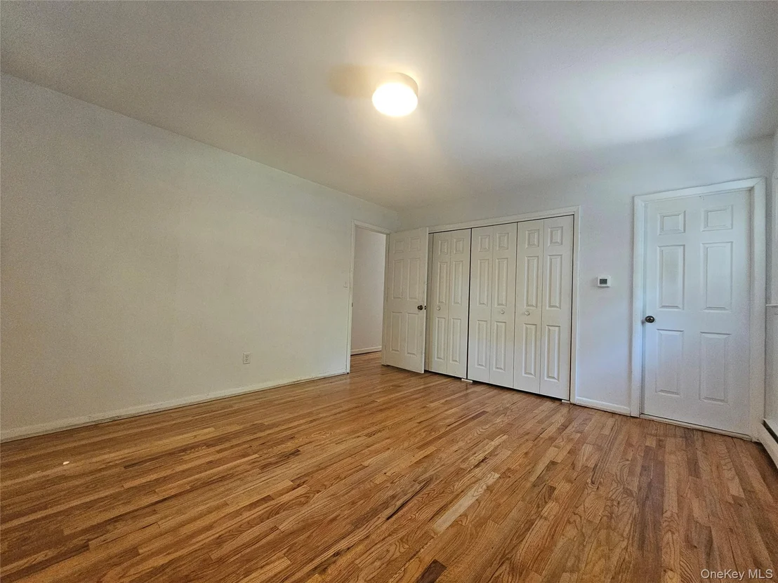 Photo of 7 Scotchtown Drive