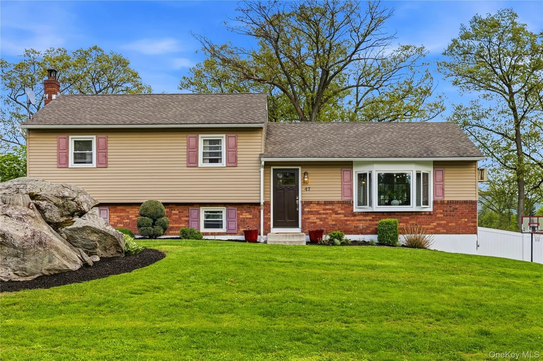Photo of 47 Continental Drive