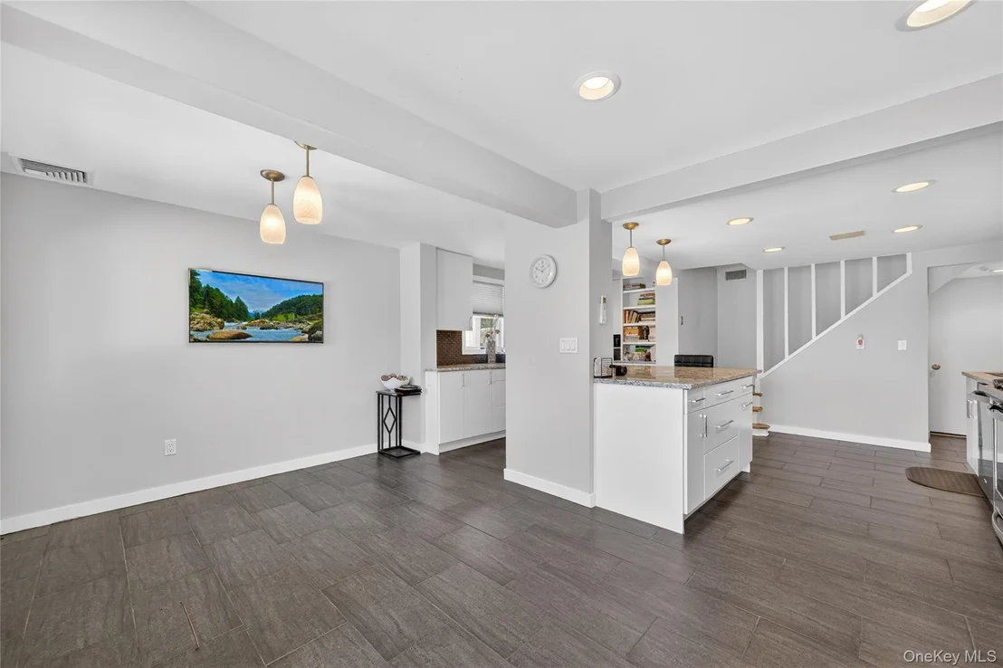 Photo of 3 Lakeside Road