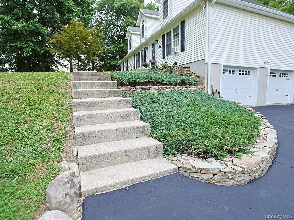 Photo of 2 Panther Lane