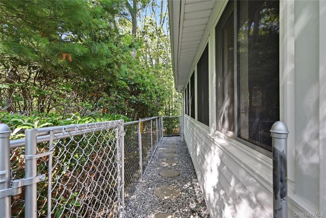 Photo of 25 Valley Circle