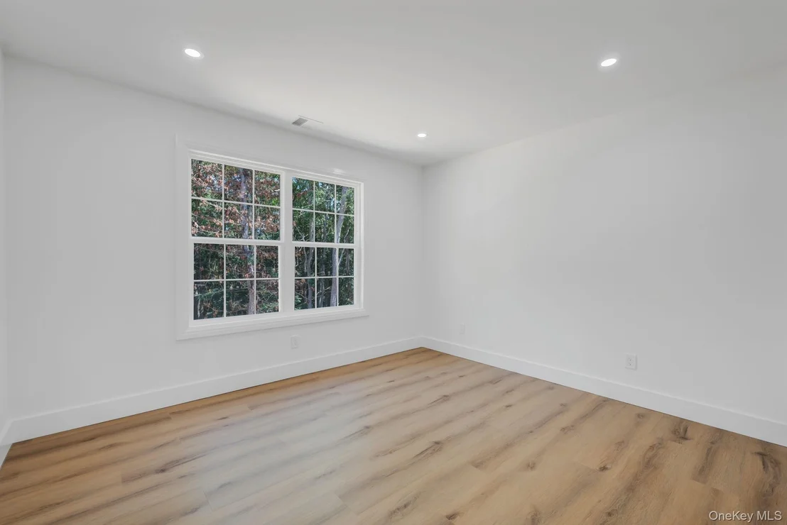 Photo of 39 Lakeview Drive