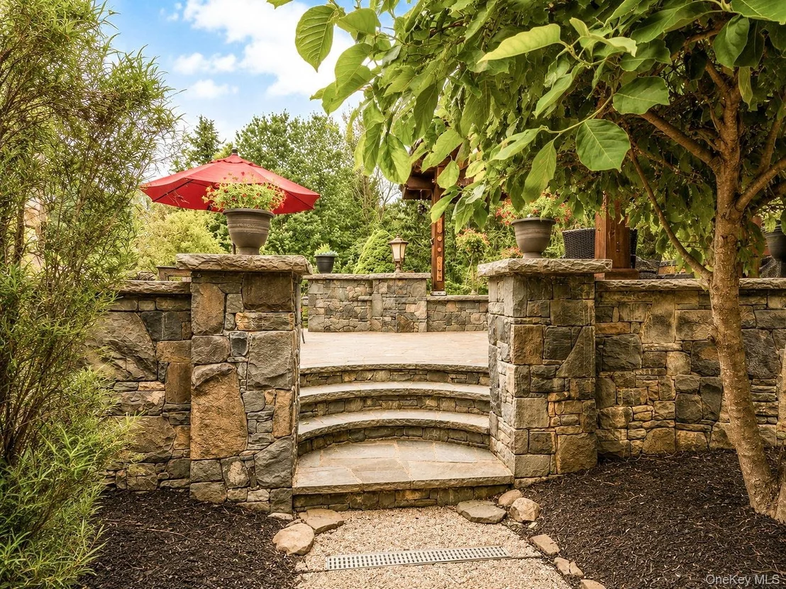 Photo of 10 Sutherland Drive