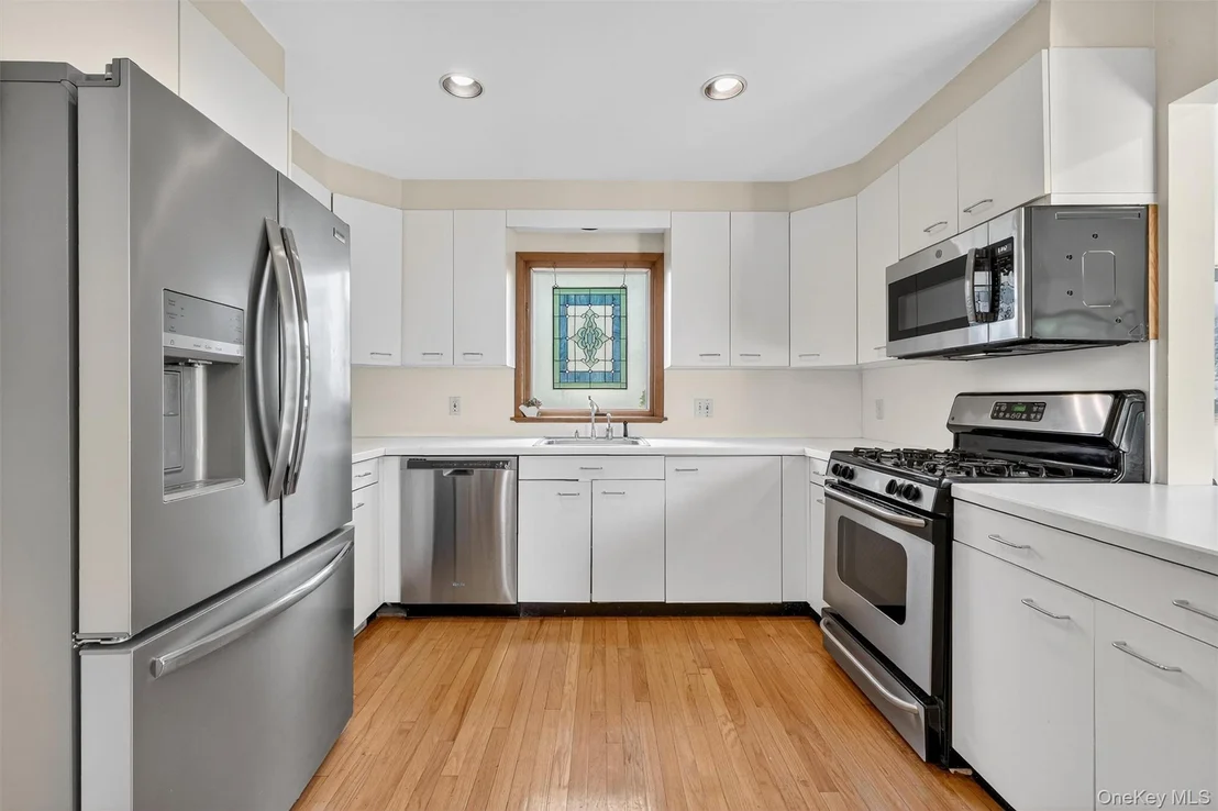 Photo of 24 Beverly Road