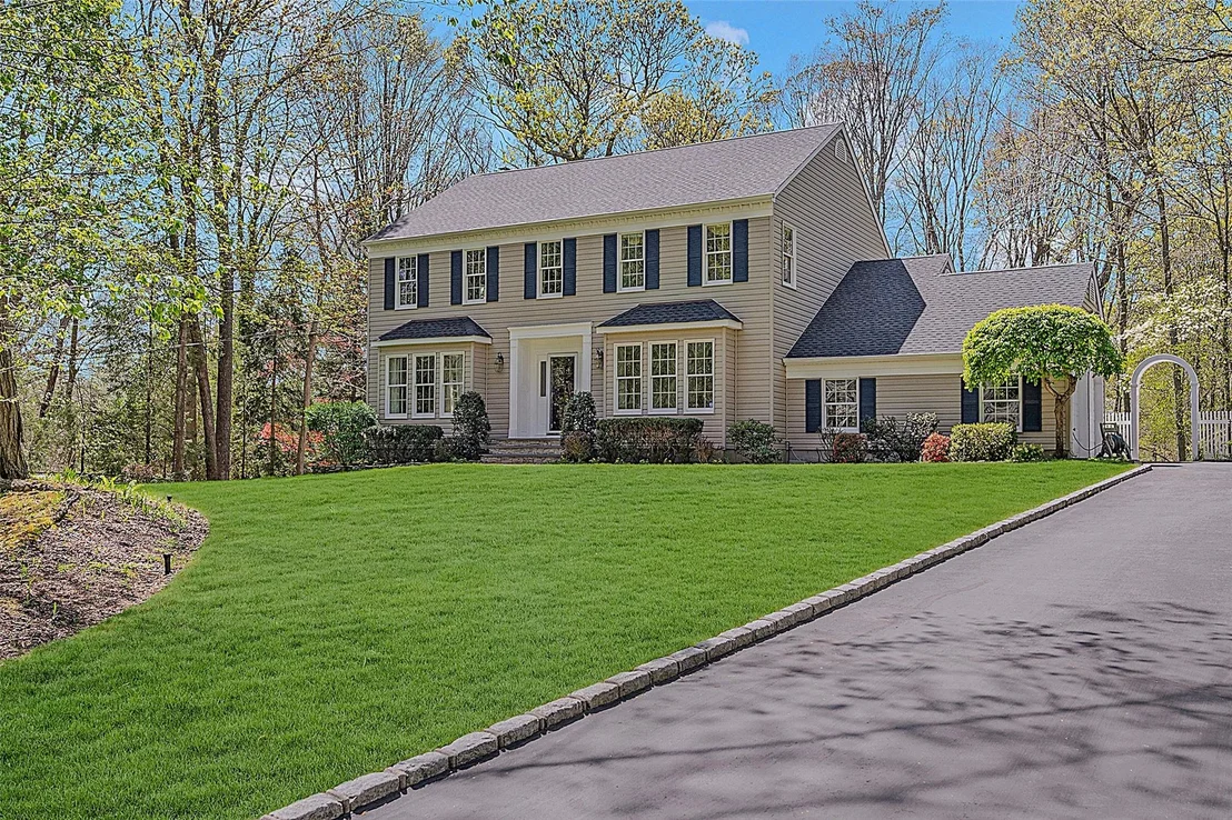 Photo of 19 Emerald Lane