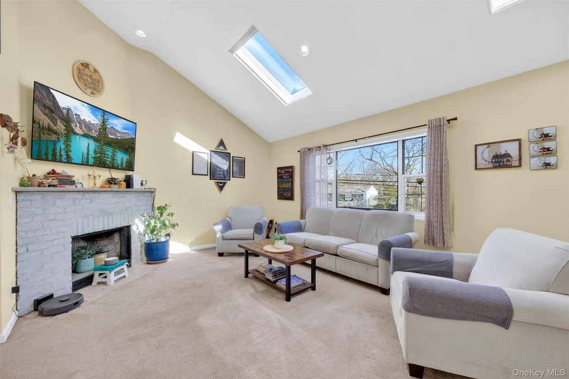 Photo of 13 Timberline Drive