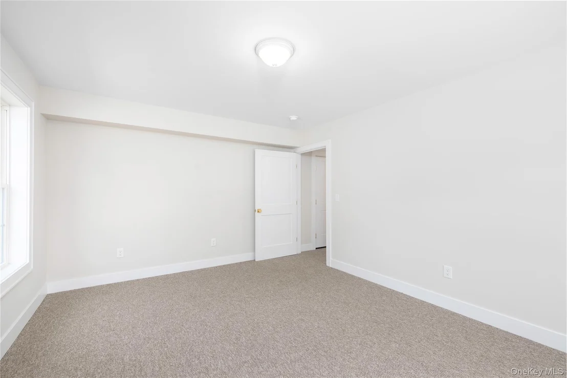 Photo of 15 Tompkins Avenue