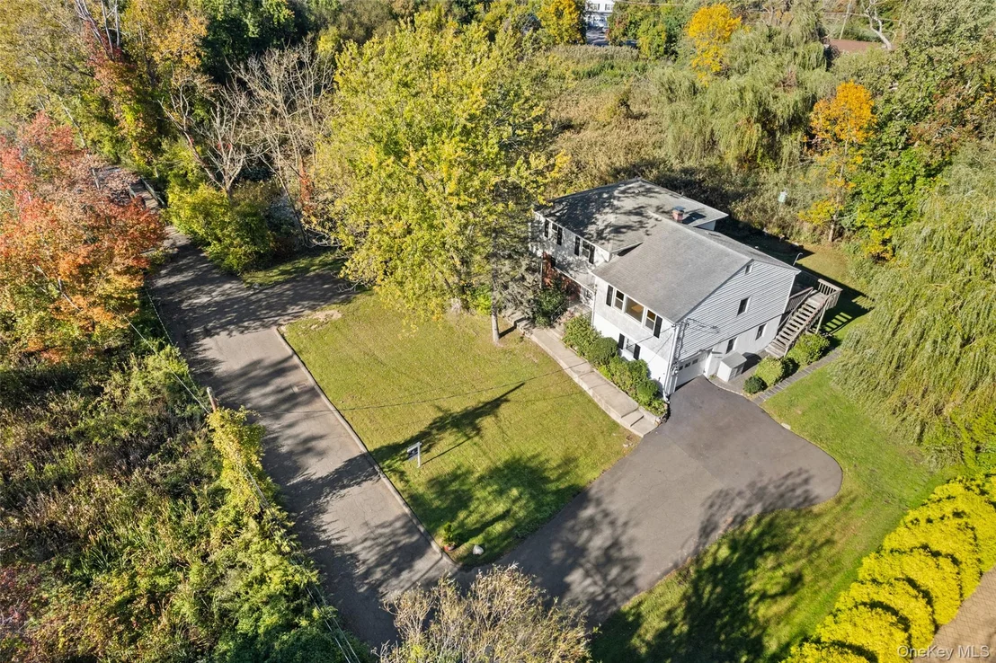 Photo of 180 Bradford Avenue