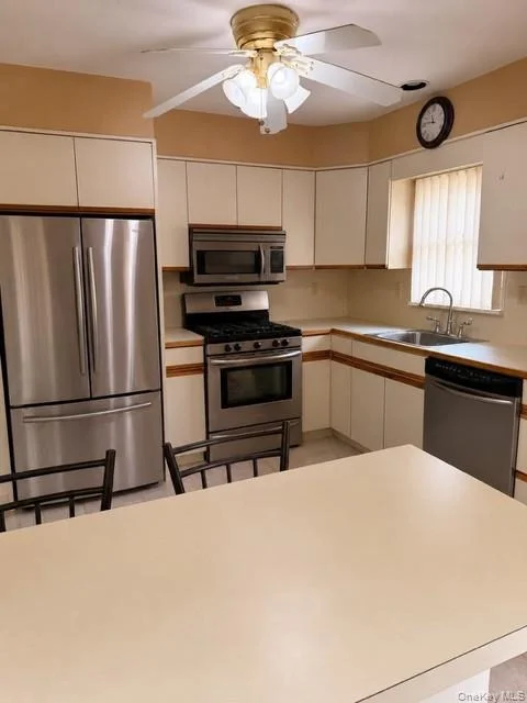 Photo of 44 47th Street