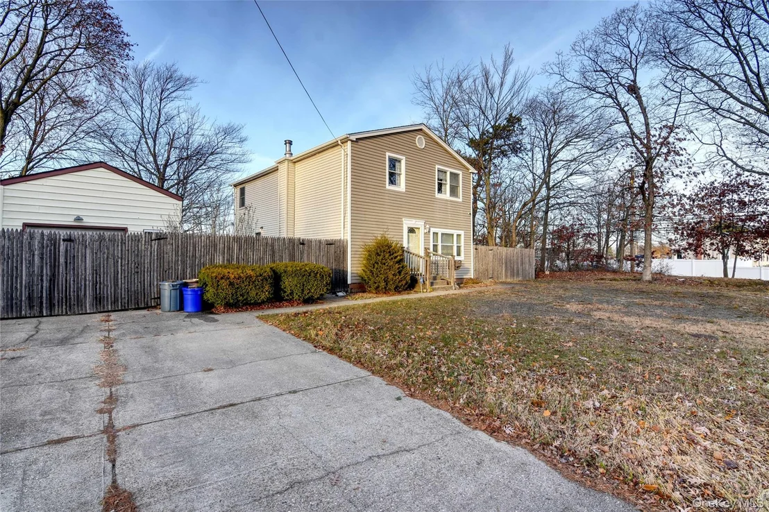 Photo of 651 Windmill Avenue