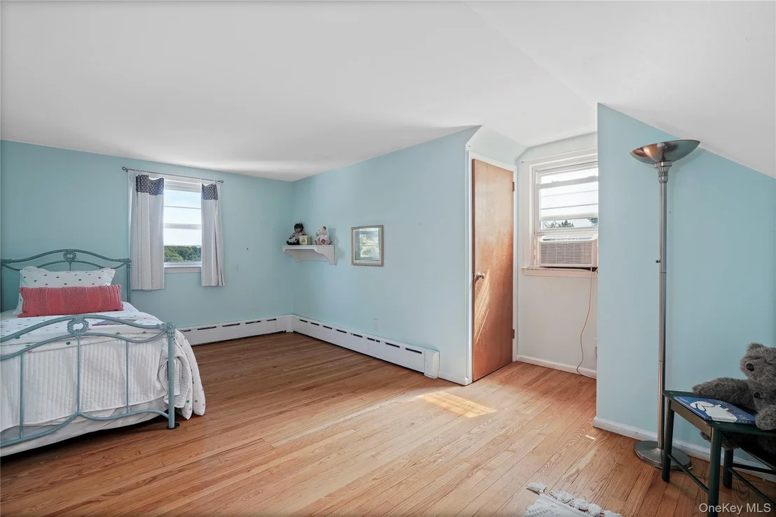 Photo of 11 Riverview Avenue