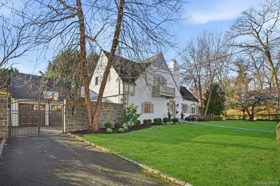 Photo of 1 Oneida Street