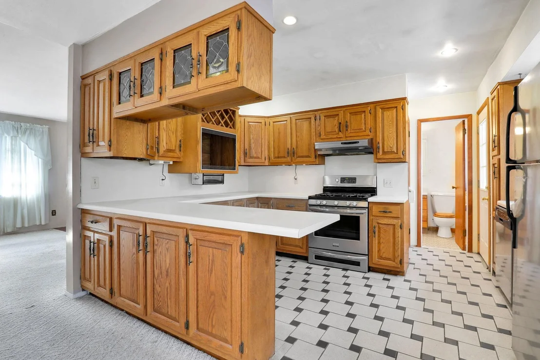 Photo of 75 Kretch Circle