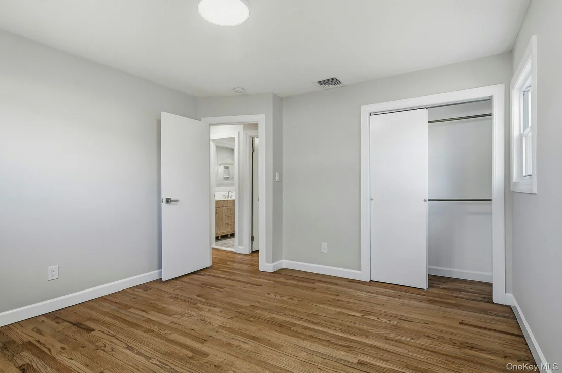 Photo of 21 Robbins Street