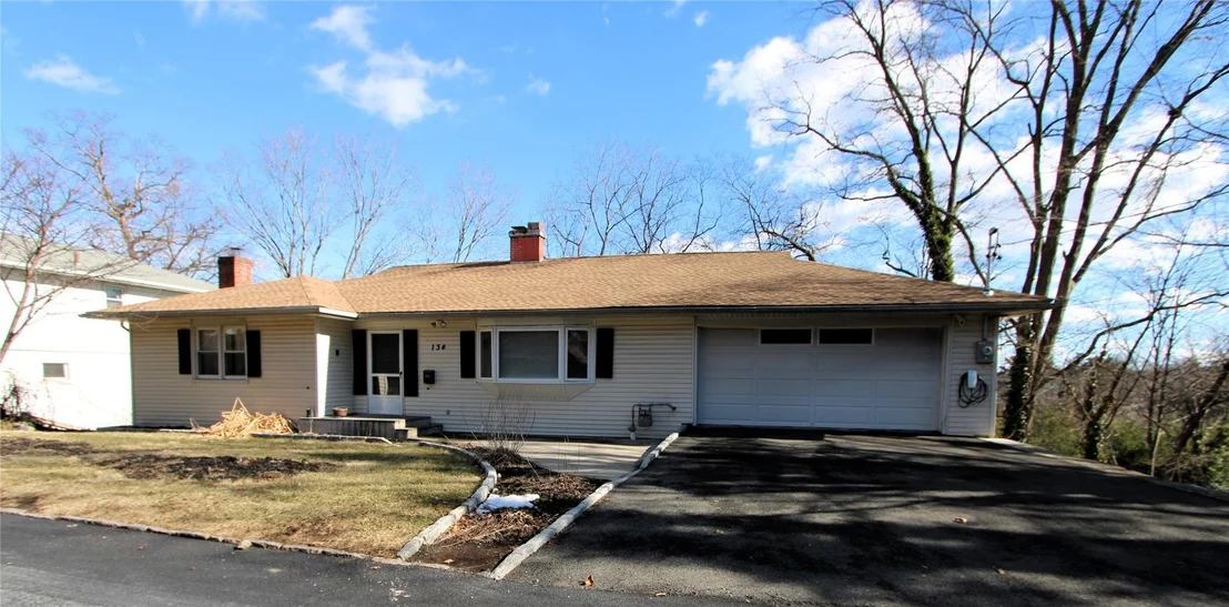 Photo of 134 Cliffside Drive
