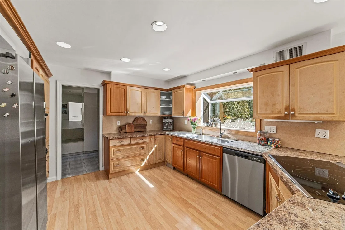 Photo of 9 Pebble Beach Drive