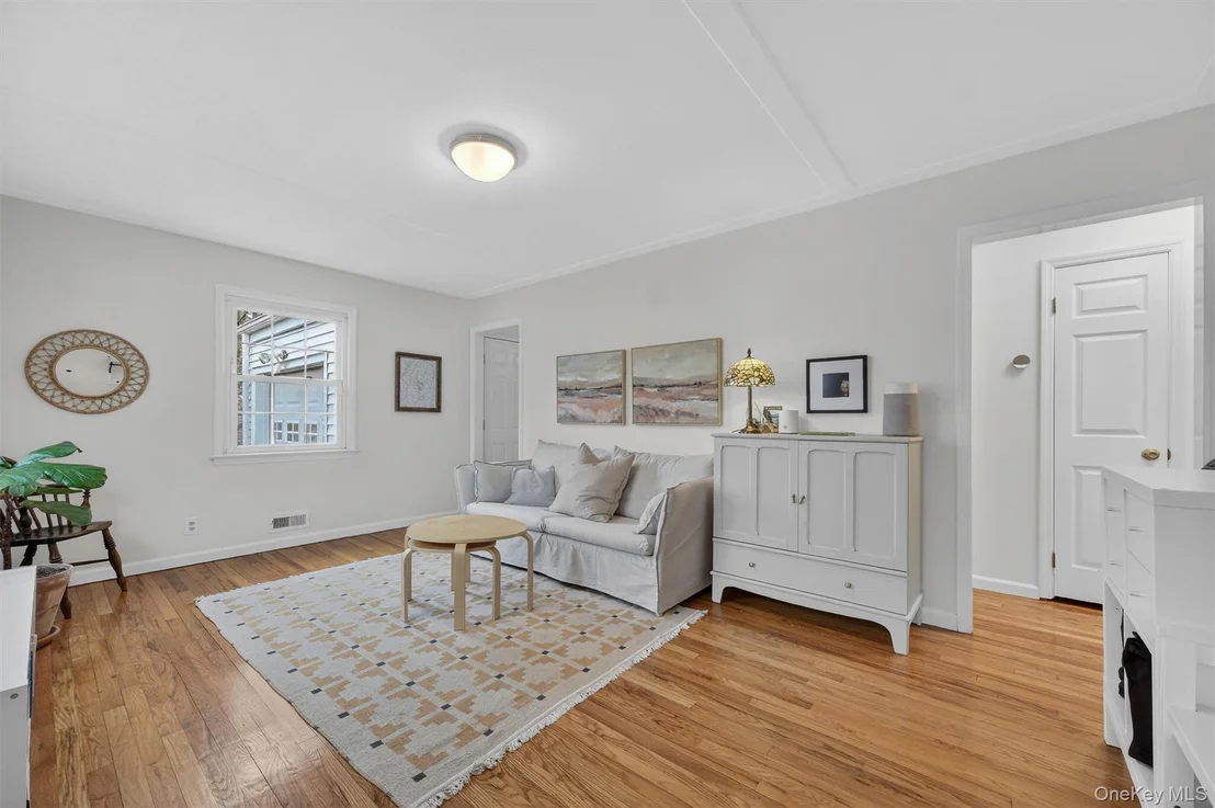 Photo of 114 Chestnut Drive