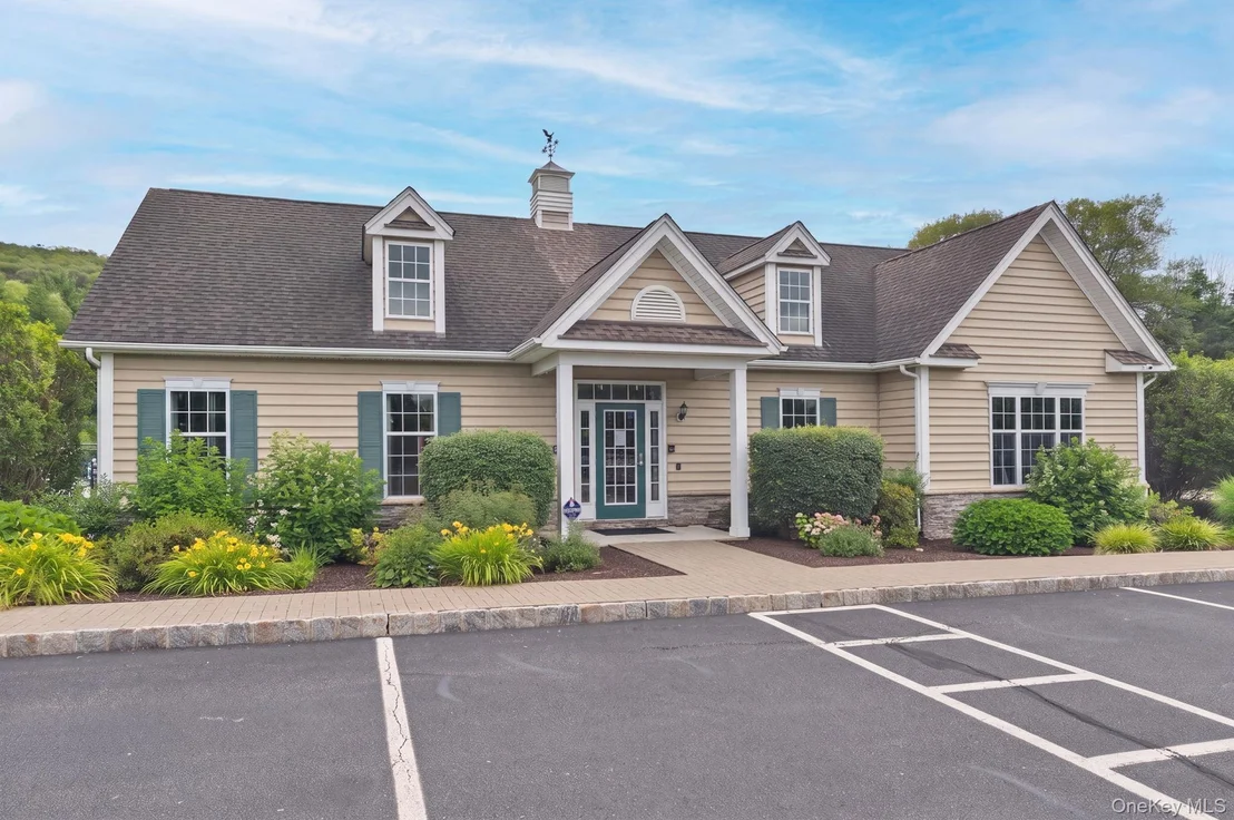 Photo of 421 Vassar Place
