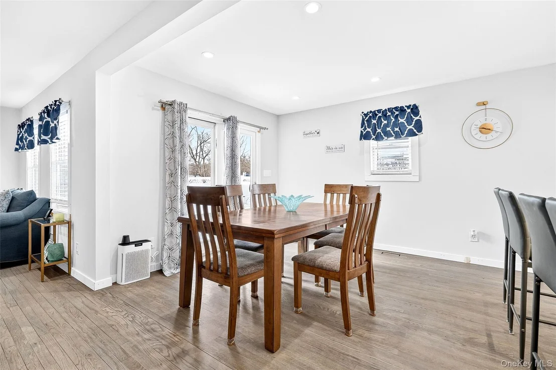 Photo of 53 Hazelton Road