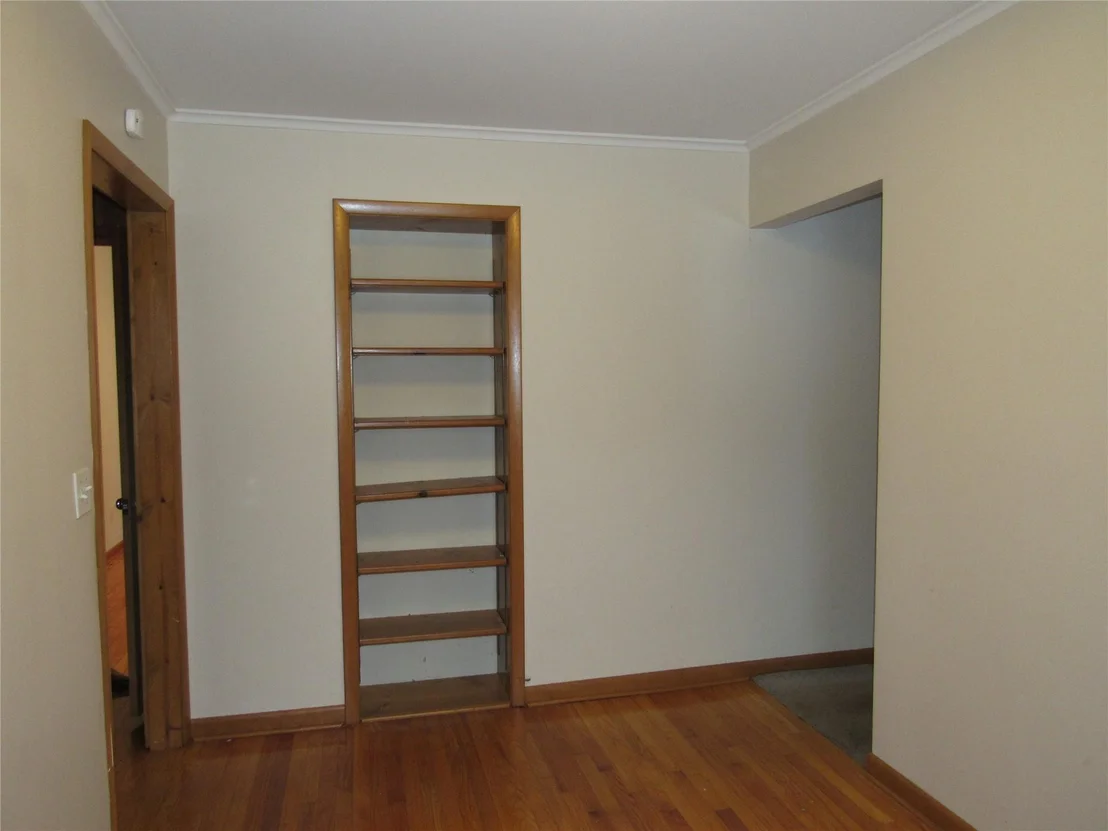 Photo of 166 Manor Lane