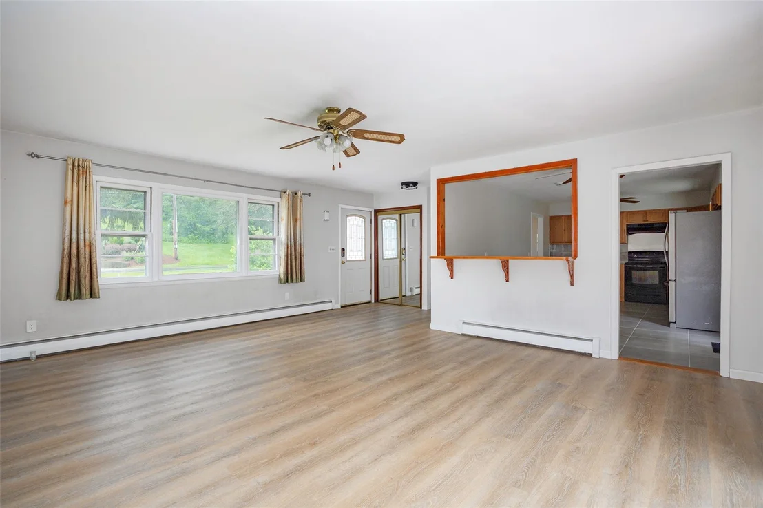 Photo of 16 Bushwick Road