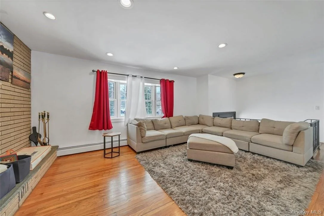 Photo of 7 Lakeview Drive
