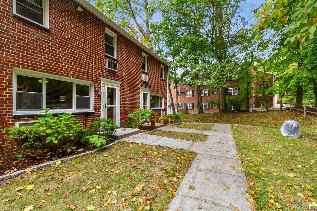 Photo of Unit 84 at 84 Charter Circle
