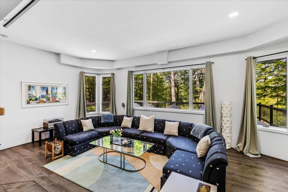 Photo of 275 Mountain Avenue