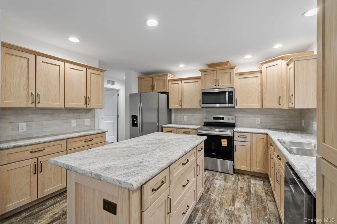 Photo of 45 Pinehurst Drive W
