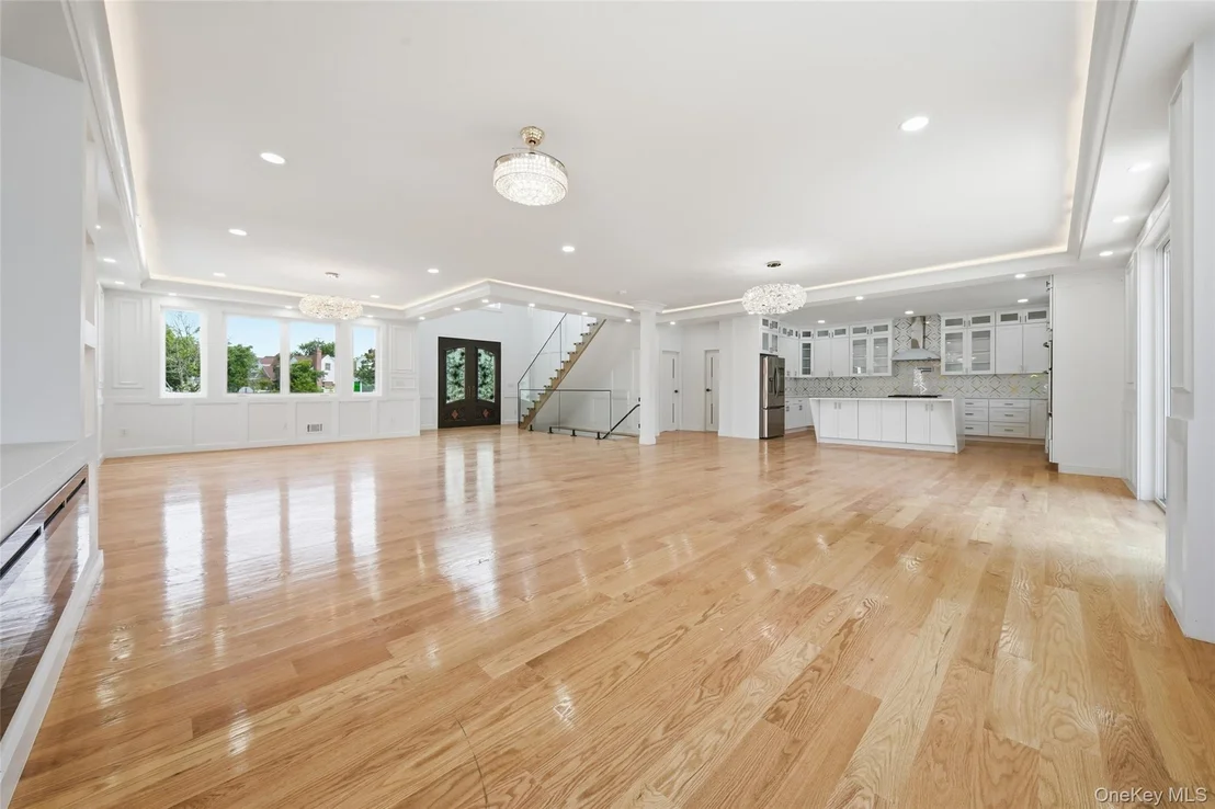 Photo of 387 Sherbourne Road