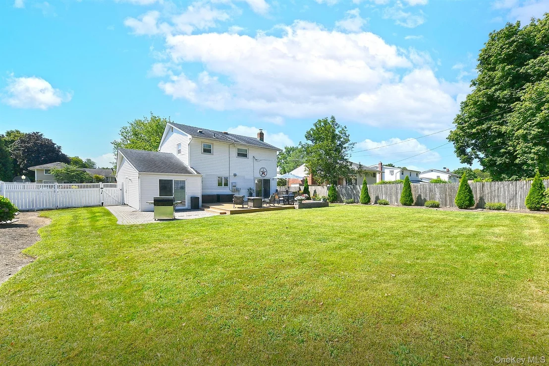 Photo of 42 Montrose Drive