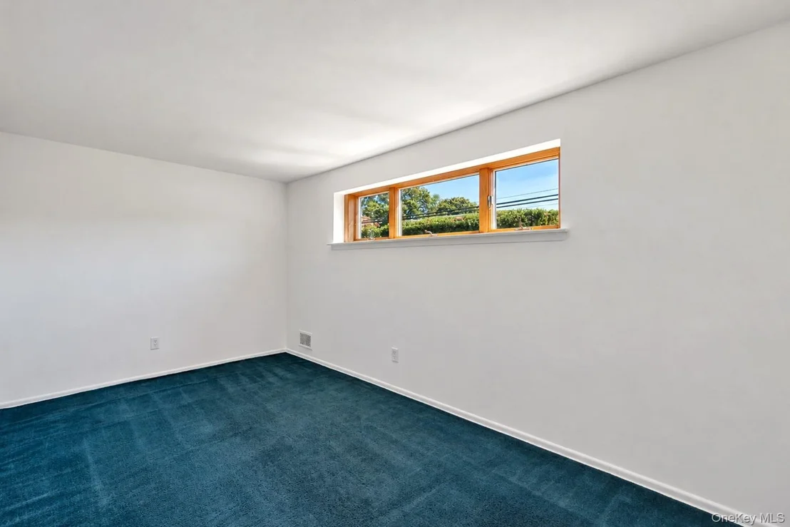 Photo of 107 Headline Road