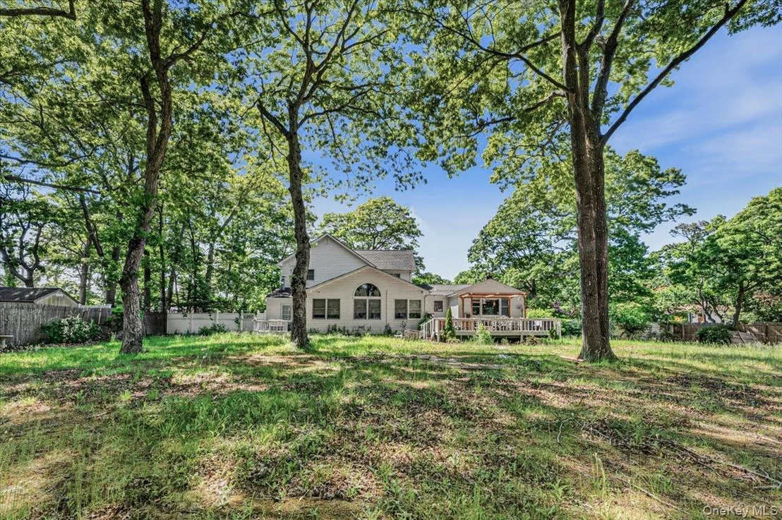 Photo of 391 Orchid Drive