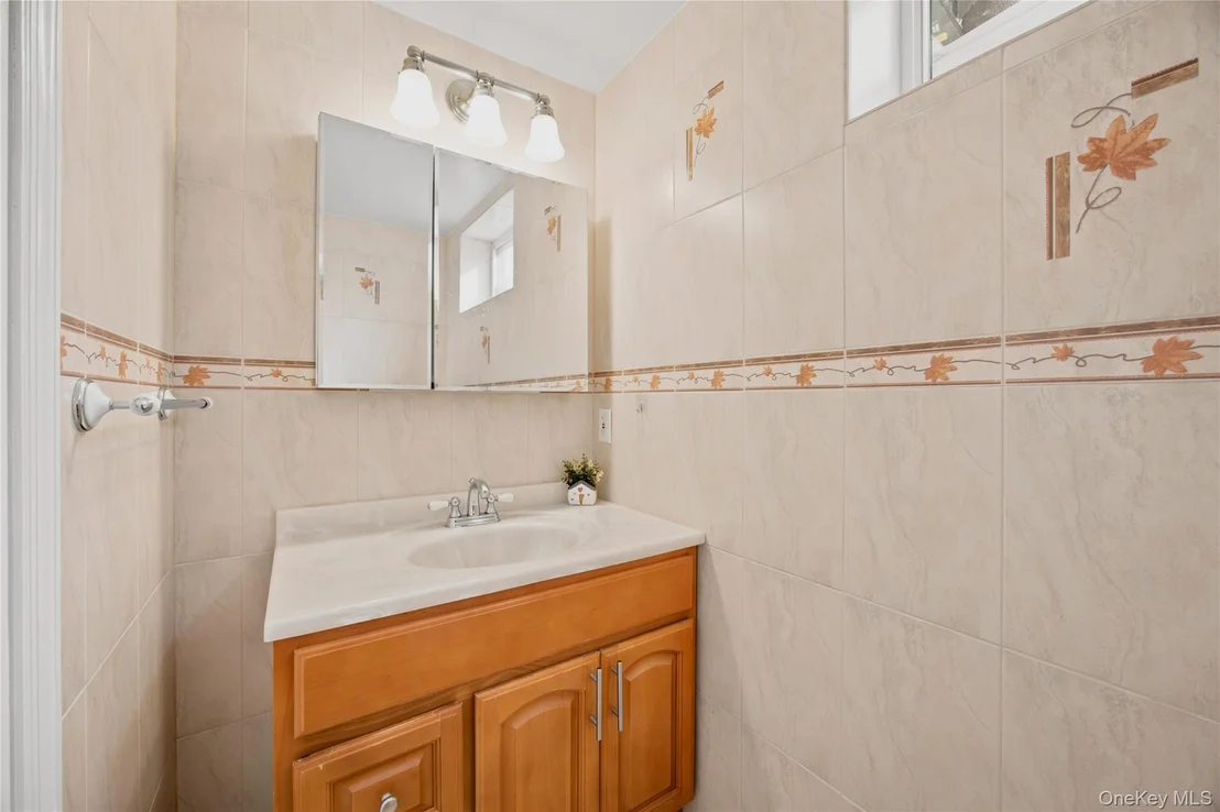 Photo of 33 3rd Avenue
