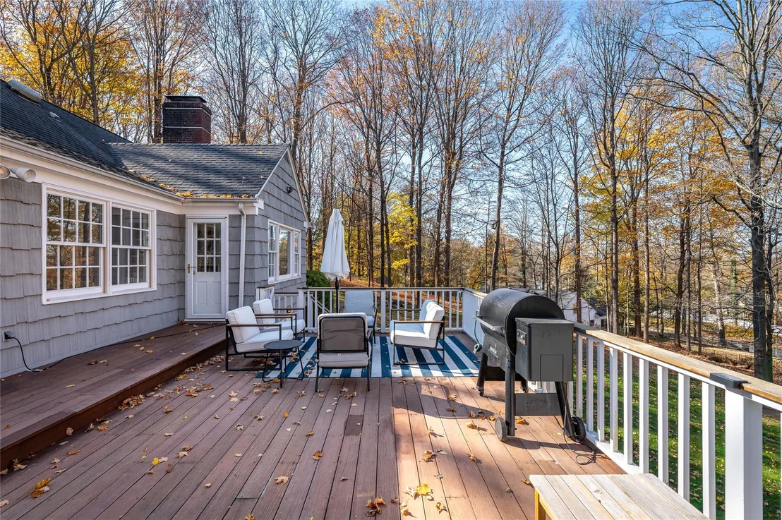Photo of 2 Cedar Lane