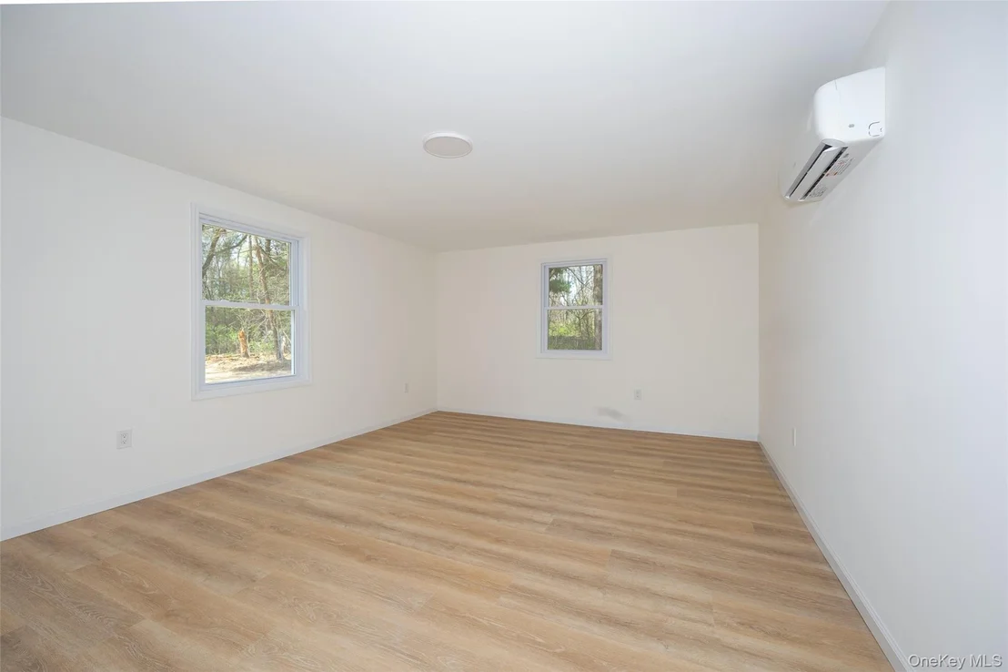 Photo of 7 Eckelman Drive