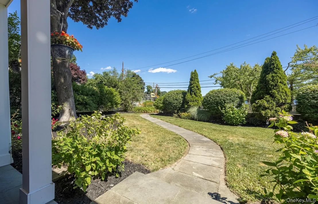 Photo of 1 Colonial Drive