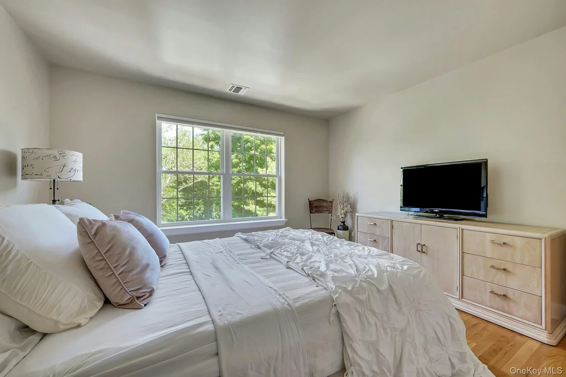 Photo of 1 Thornton Hill
