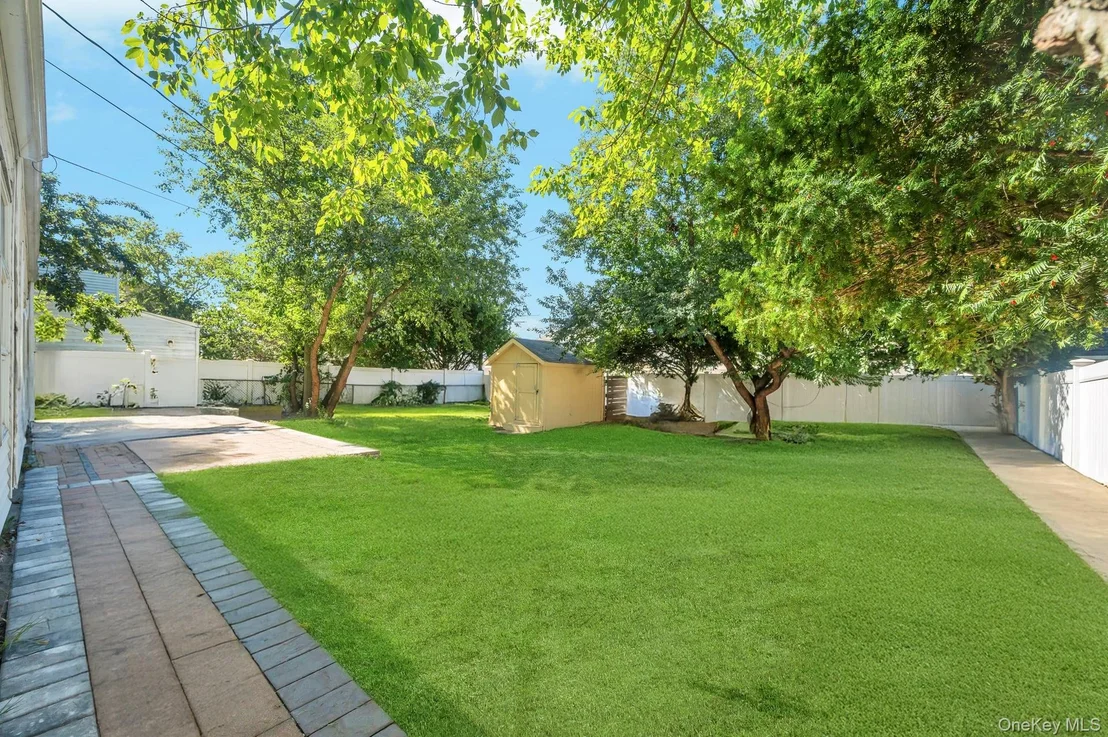 Photo of 81 Division Avenue