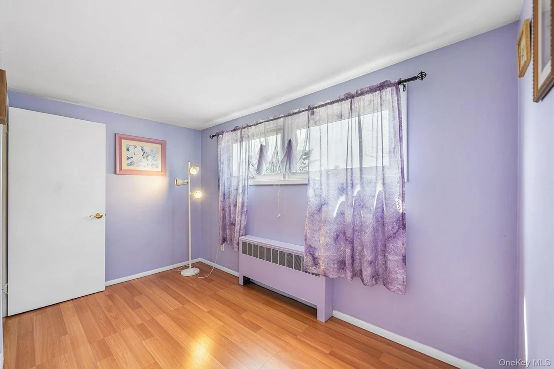 Photo of 116 Red Maple Drive N