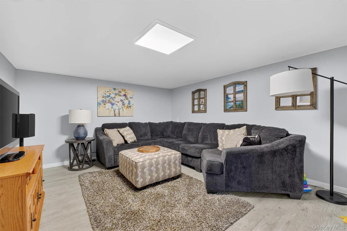 Photo of 14 High Point Drive