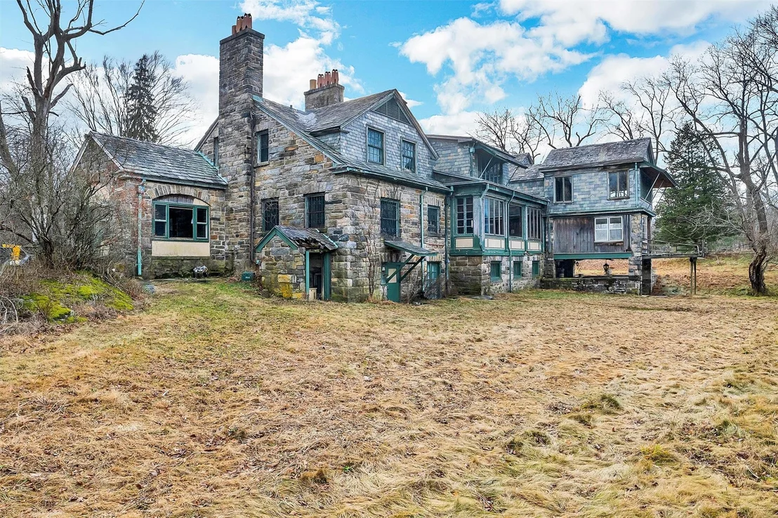 Photo of 1340 Kitchawan Road
