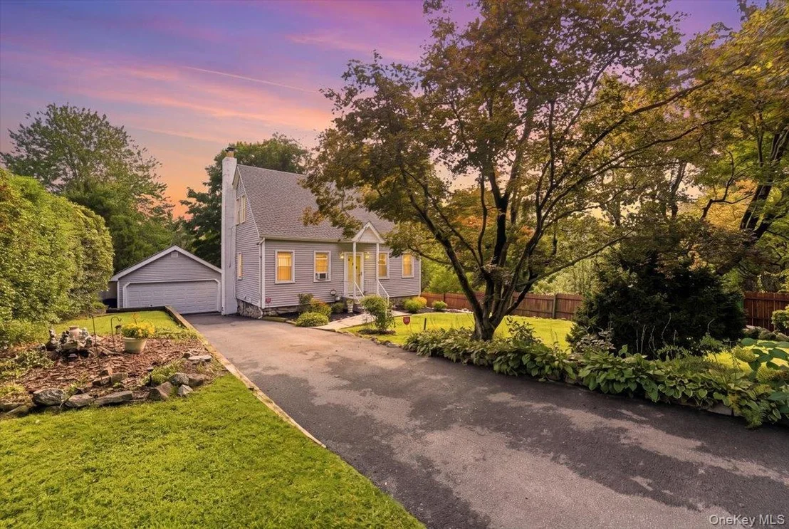Photo of 9 Lawrence Drive