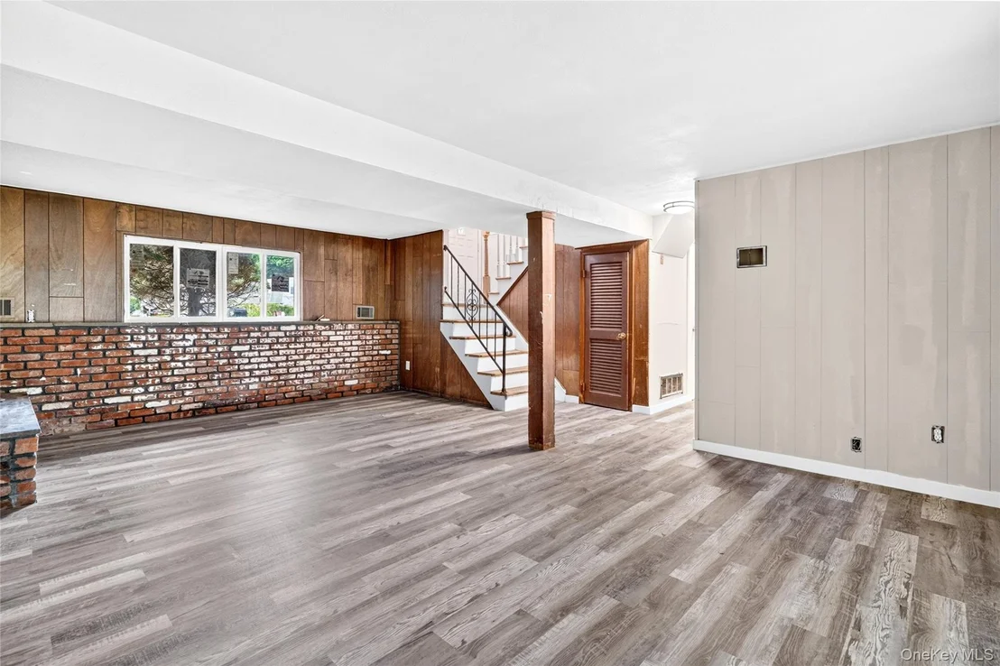 Photo of 23 Marcy Lane