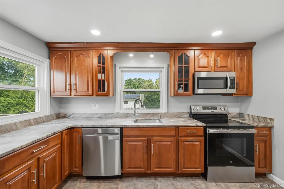Photo of 48 Lake Side Drive