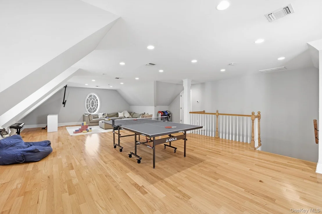 Photo of 16 Hall Road