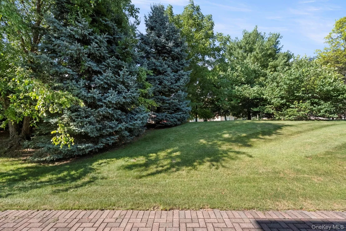 Photo of 421 Vassar Place